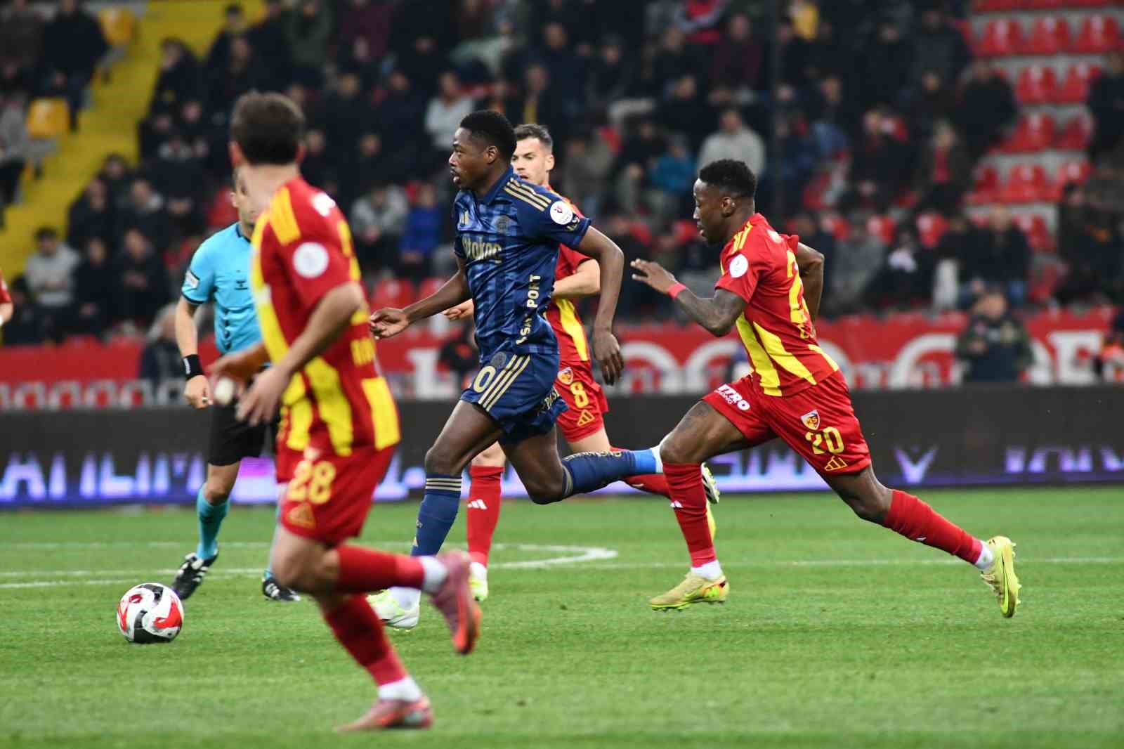 Trendyol Süper Lig: Kayserispor: 0 - Fenerbahçe: 4 (Maç sonucu)
