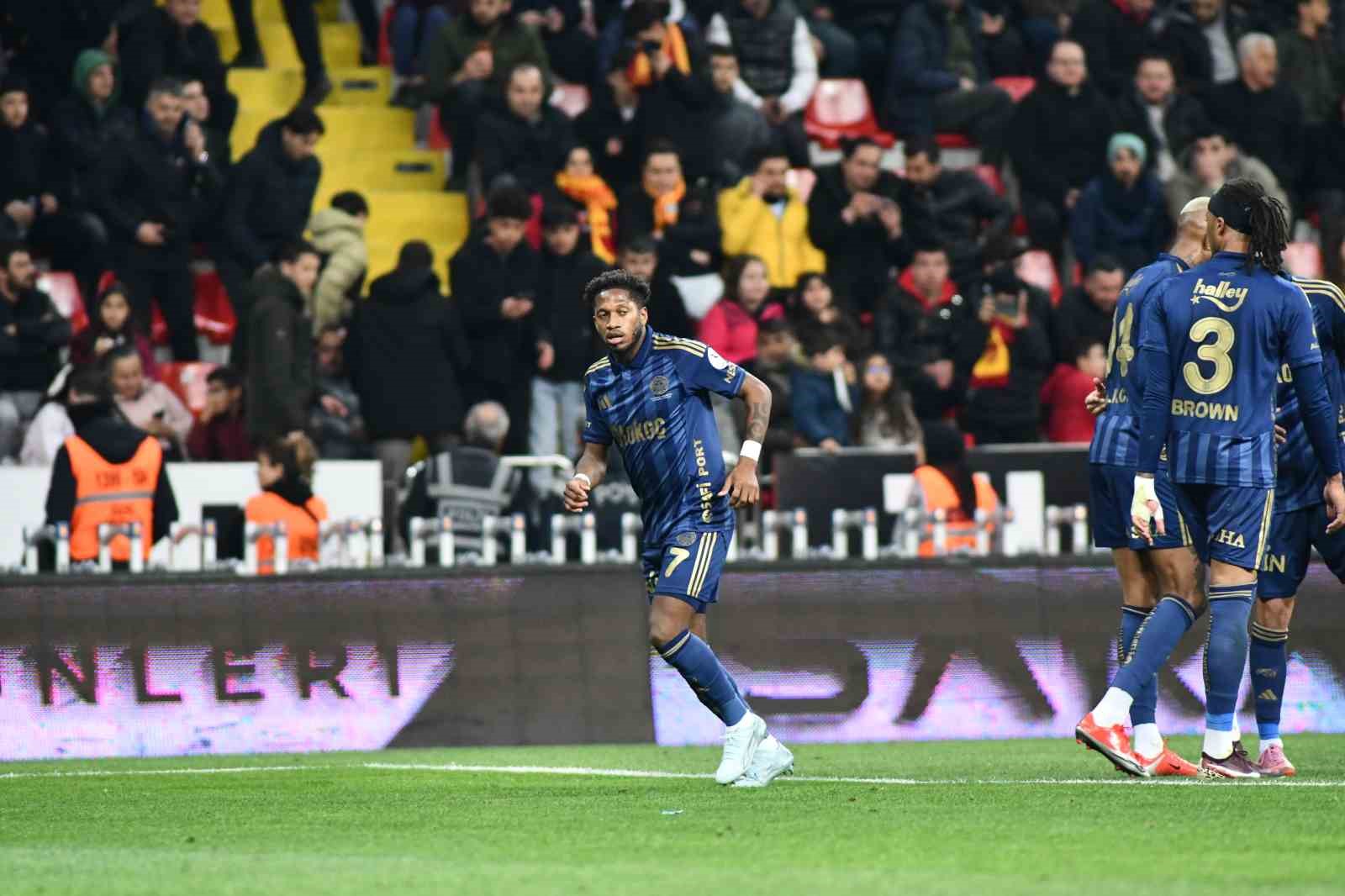 Trendyol Süper Lig: Kayserispor: 0 - Fenerbahçe: 4 (Maç sonucu)
