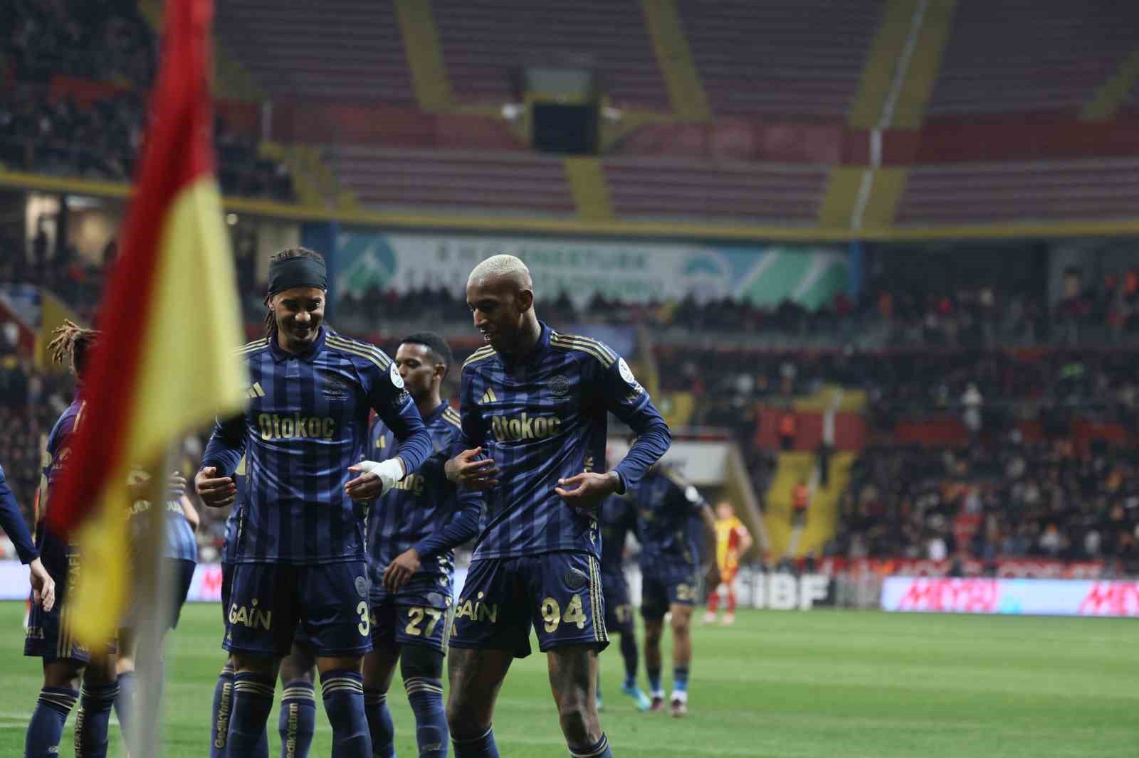 Trendyol Süper Lig: Kayserispor: 0 - Fenerbahçe: 4 (Maç sonucu)
