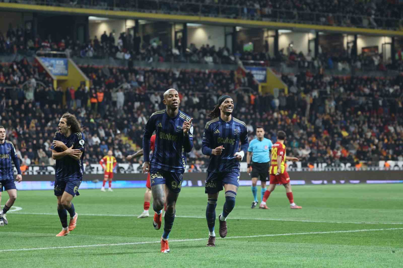 Trendyol Süper Lig: Kayserispor: 0 - Fenerbahçe: 4 (Maç sonucu)
