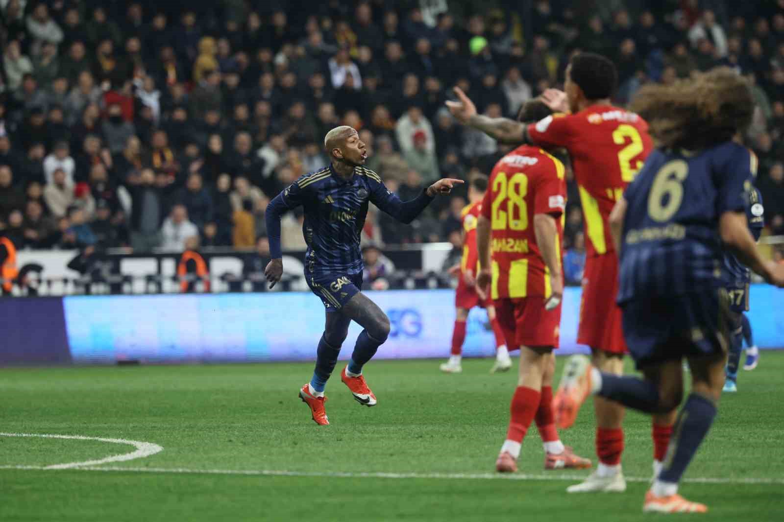 Trendyol Süper Lig: Kayserispor: 0 - Fenerbahçe: 4 (Maç sonucu)
