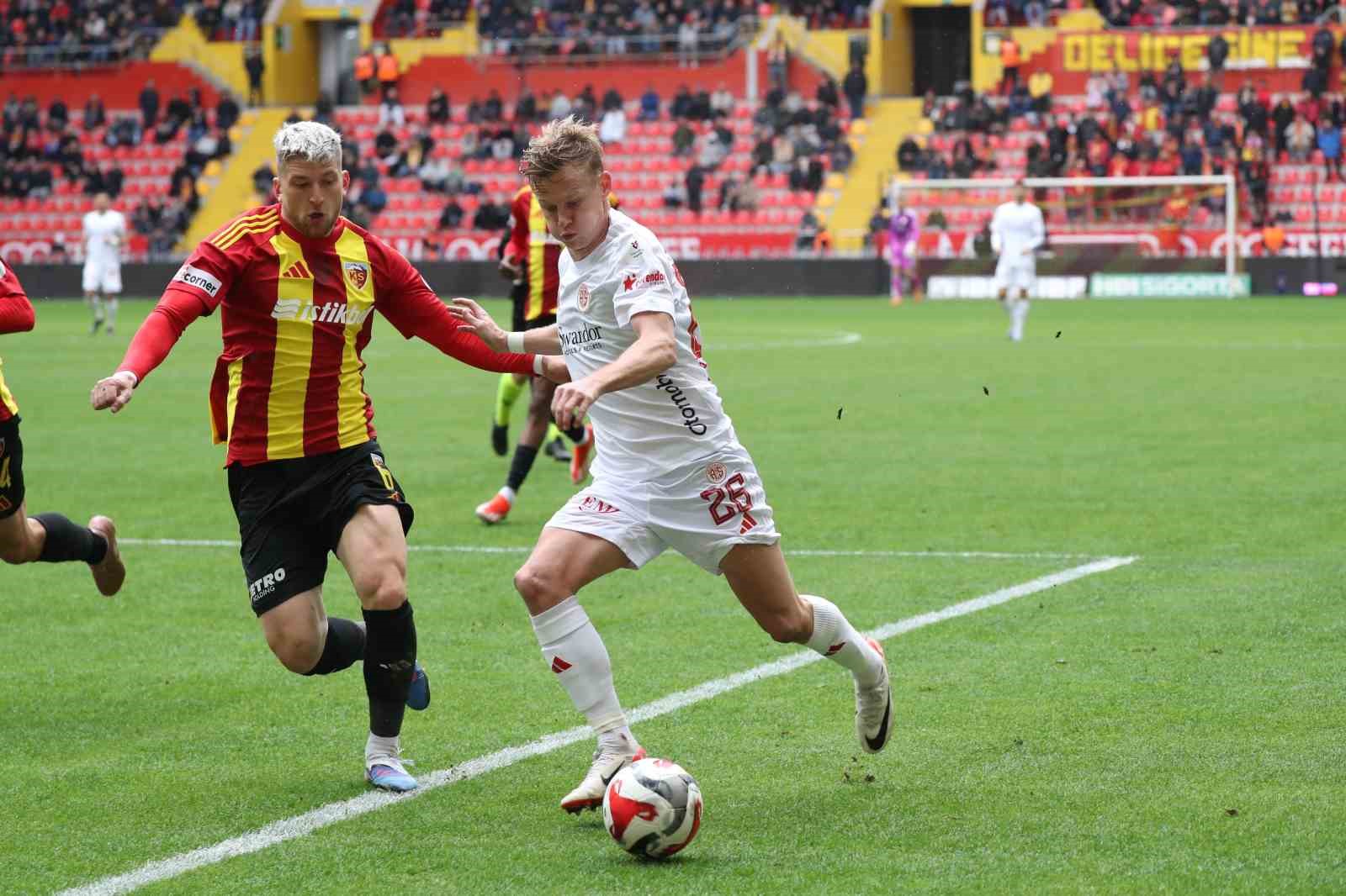 Trendyol Süper Lig: Kayserispor: 1 - Antalyaspor: 0 (Maç sonucu)
