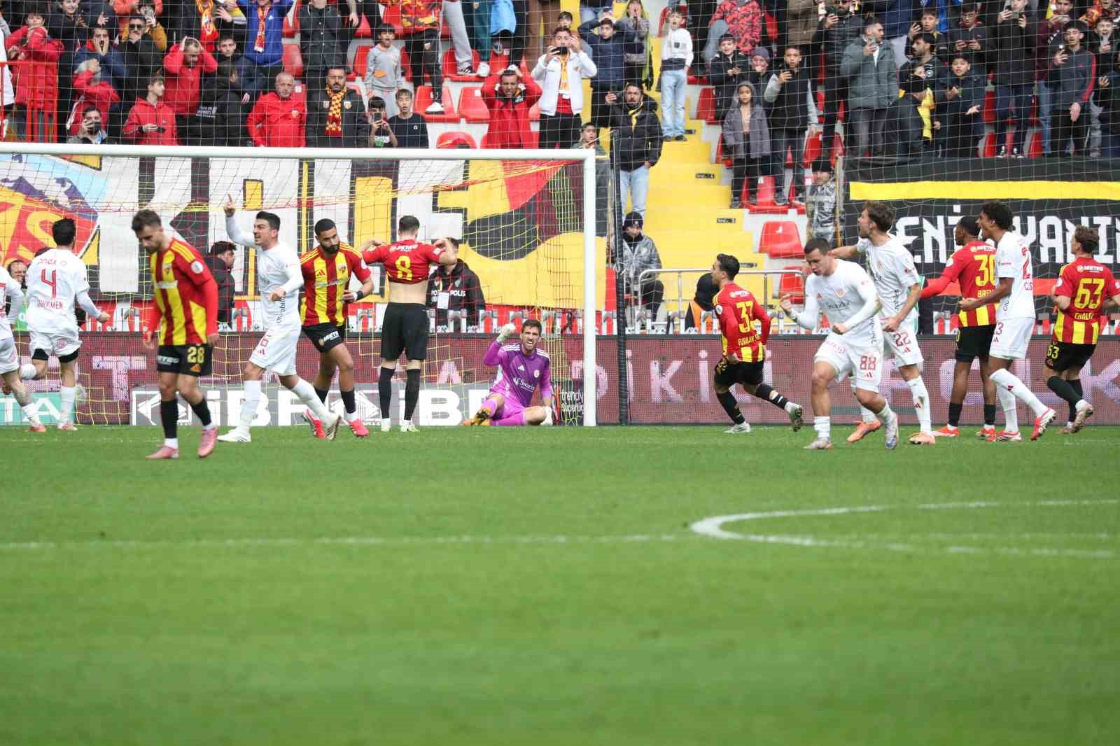 Trendyol Süper Lig: Kayserispor: 1 - Antalyaspor: 0 (Maç sonucu)
