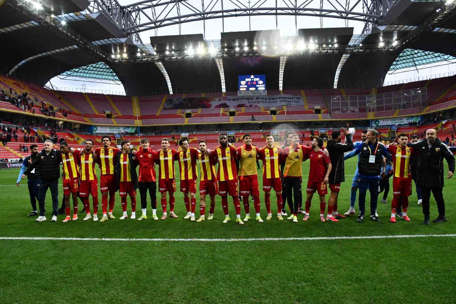 Trendyol Süper Lig: Kayserispor: 1 - Fatih Karagümrük: 0 (Maç sonucu)

