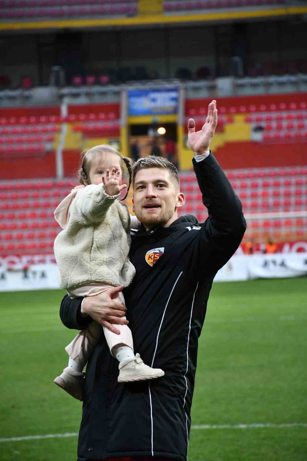 Trendyol Süper Lig: Kayserispor: 1 - Fatih Karagümrük: 0 (Maç sonucu)
