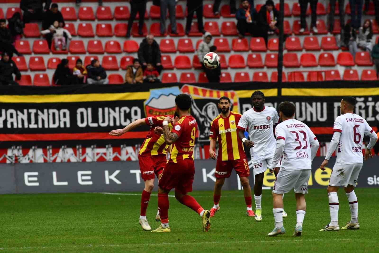 Trendyol Süper Lig: Kayserispor: 1 - Fatih Karagümrük: 0 (Maç sonucu)

