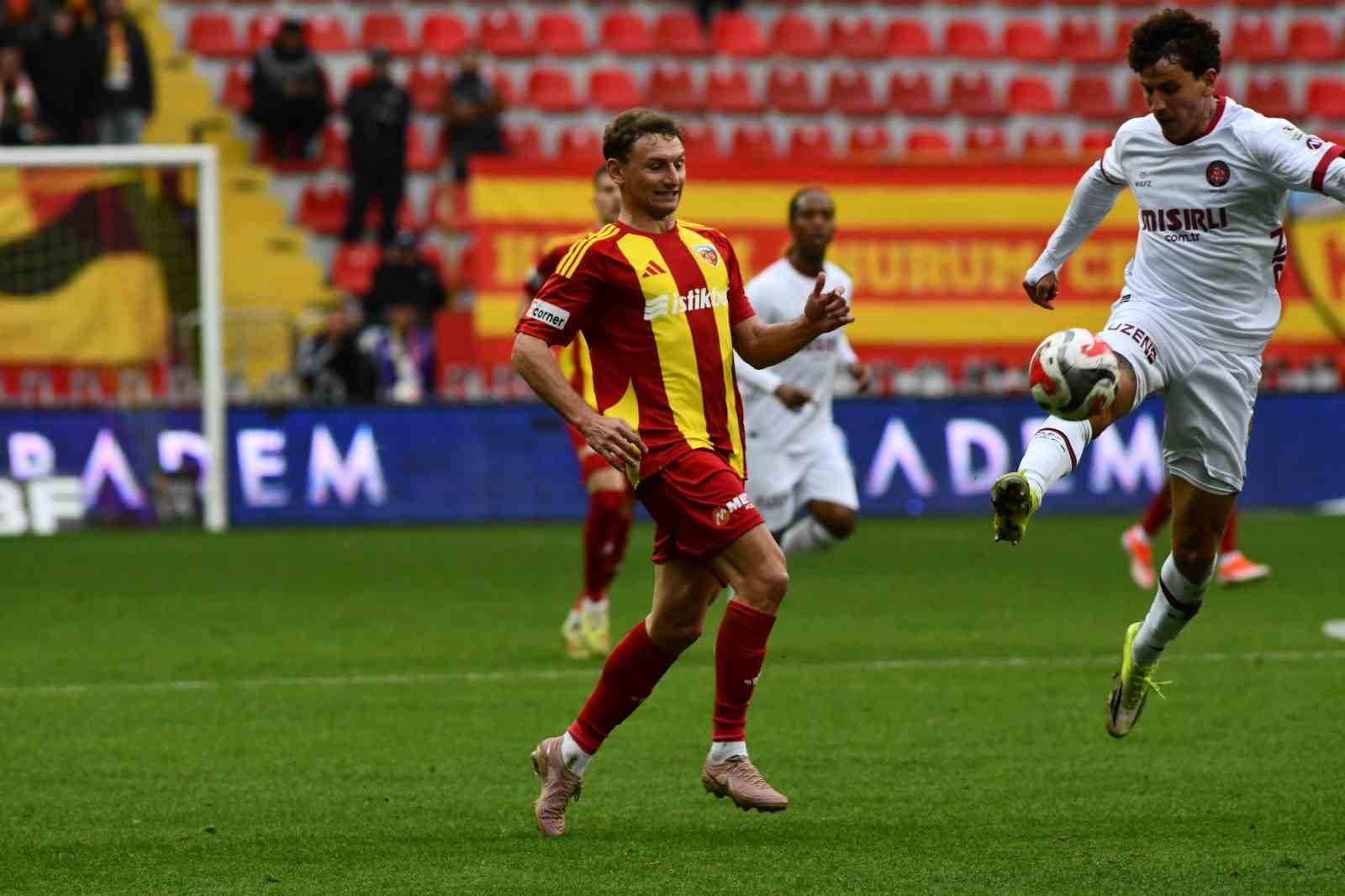 Trendyol Süper Lig: Kayserispor: 1 - Fatih Karagümrük: 0 (Maç sonucu)
