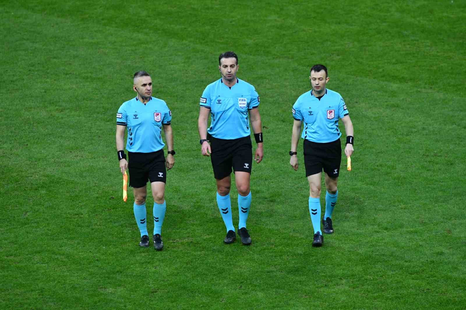 Trendyol Süper Lig: Kayserispor: 1 - Kocaelispor: 2 (Maç sonucu)
