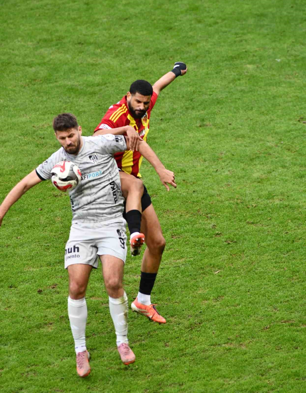 Trendyol Süper Lig: Kayserispor: 1 - Kocaelispor: 2 (Maç sonucu)
