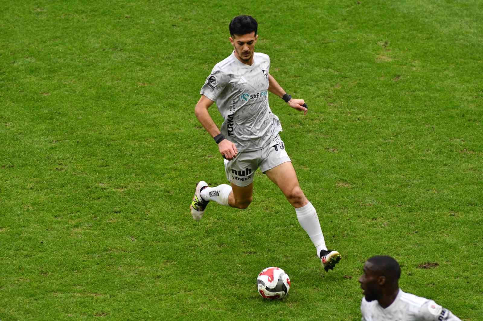 Trendyol Süper Lig: Kayserispor: 1 - Kocaelispor: 2 (Maç sonucu)
