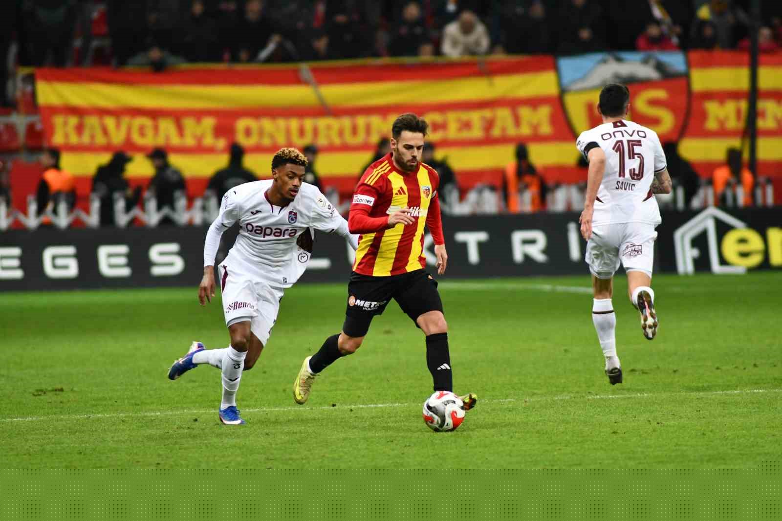 Trendyol Süper Lig: Kayserispor: 1 - Trabzonspor: 3 (Maç sonucu)
