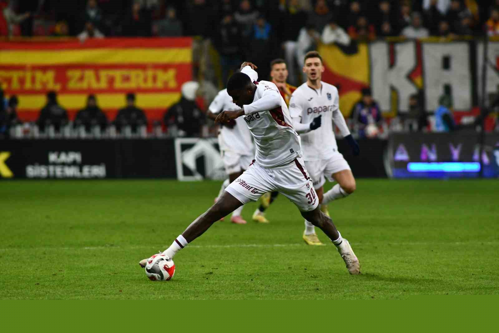 Trendyol Süper Lig: Kayserispor: 1 - Trabzonspor: 3 (Maç sonucu)
