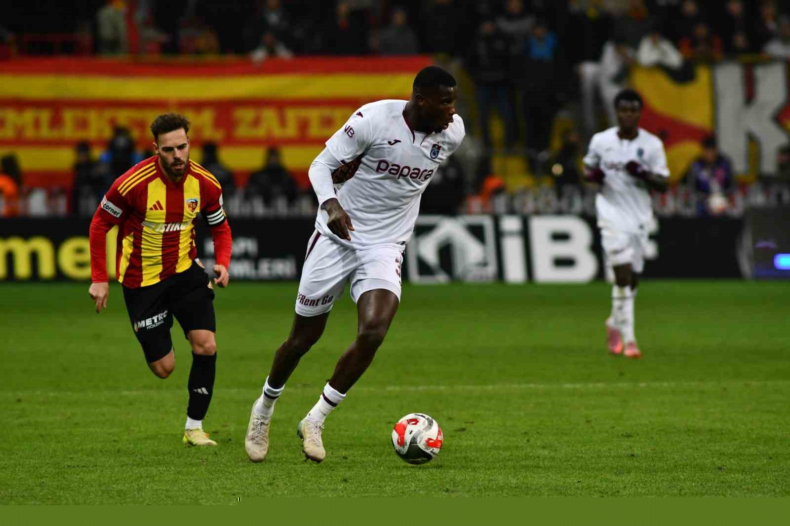Trendyol Süper Lig: Kayserispor: 1 - Trabzonspor: 3 (Maç sonucu)
