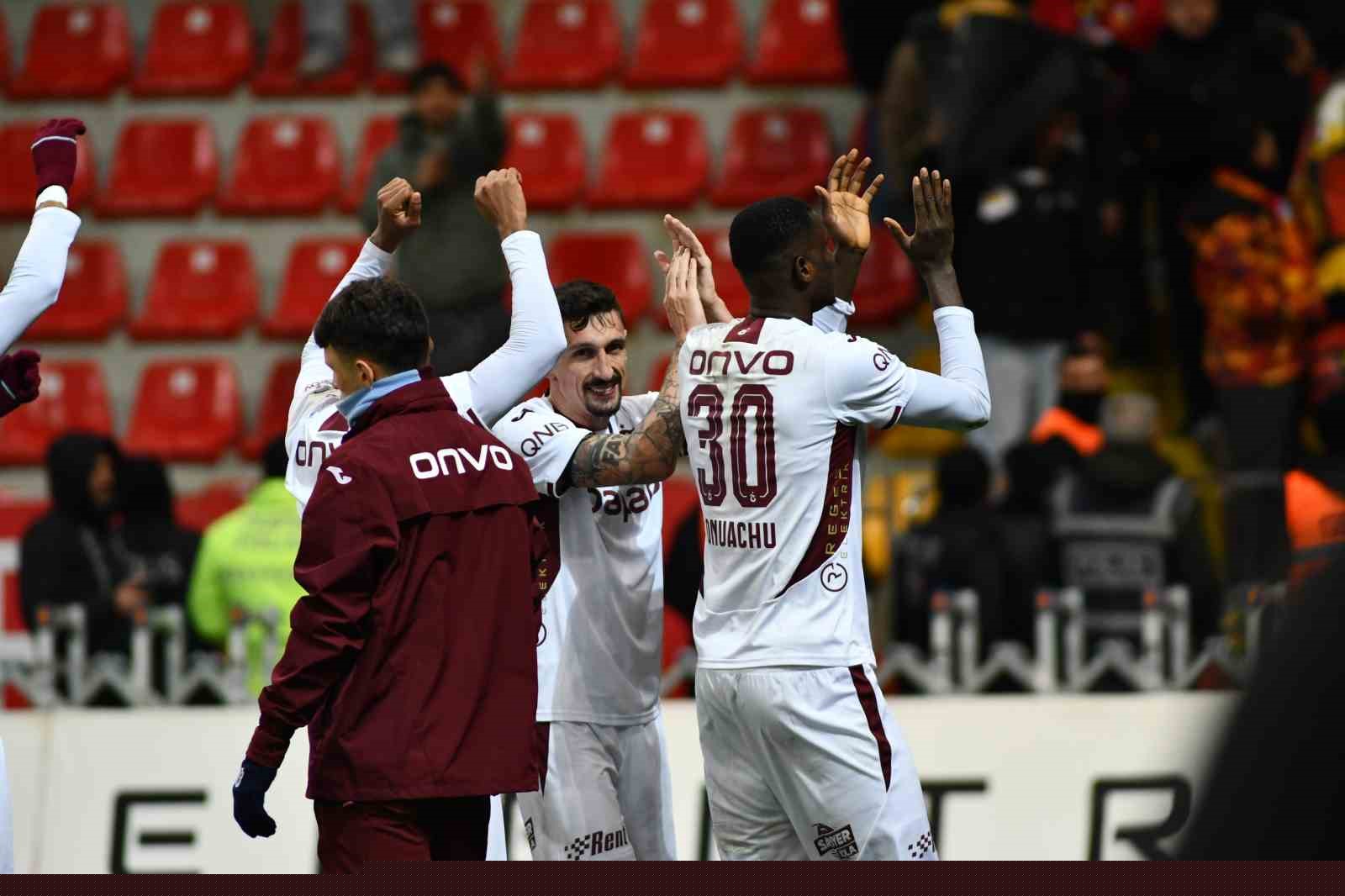 Trendyol Süper Lig: Kayserispor: 1 - Trabzonspor: 3 (Maç sonucu)
