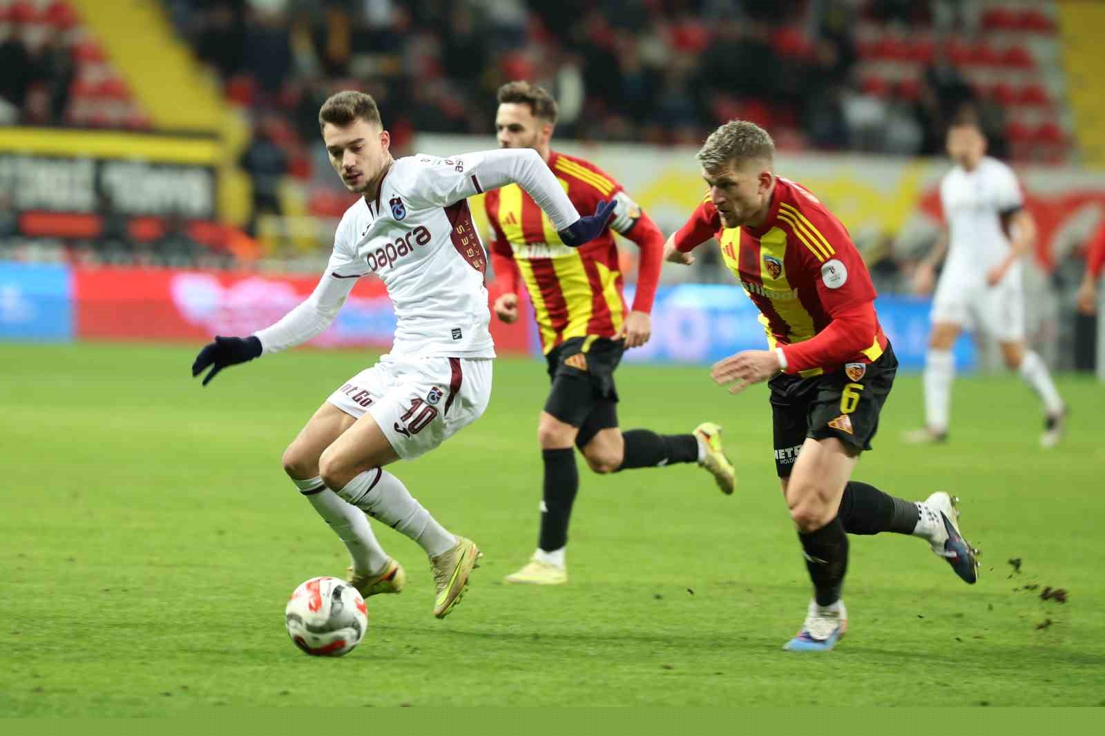 Trendyol Süper Lig: Kayserispor: 1 - Trabzonspor: 3 (Maç sonucu)
