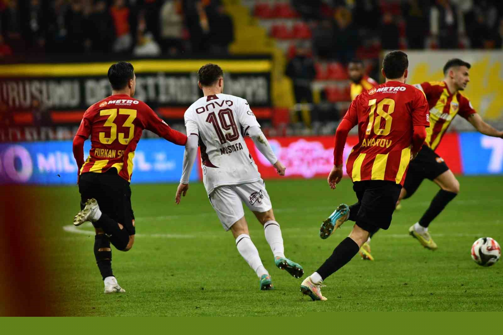 Trendyol Süper Lig: Kayserispor: 1 - Trabzonspor: 3 (Maç sonucu)
