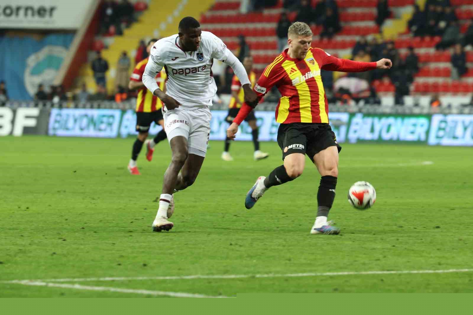 Trendyol Süper Lig: Kayserispor: 1 - Trabzonspor: 3 (Maç sonucu)
