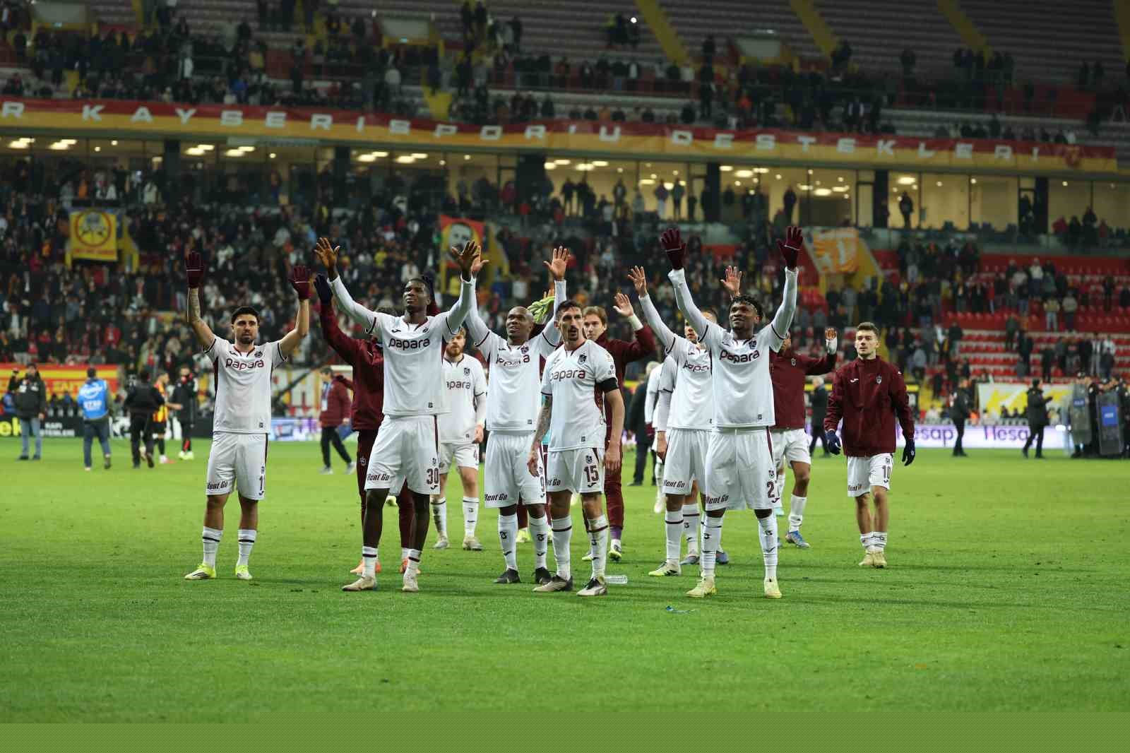 Trendyol Süper Lig: Kayserispor: 1 - Trabzonspor: 3 (Maç sonucu)
