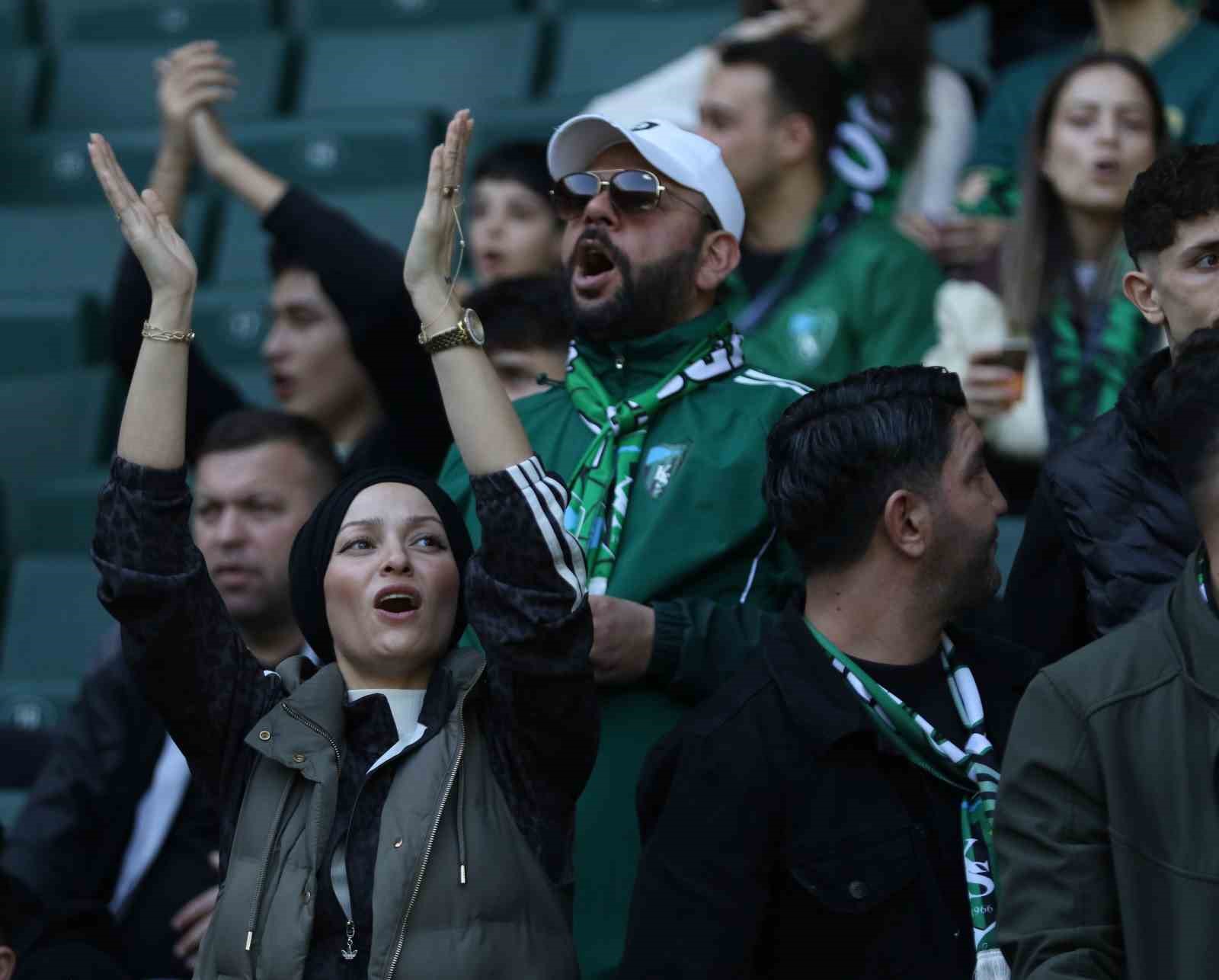 Trendyol Süper Lig: Kocaelispor: 0 - Gaziantep FK: 0 (Maç devam ediyor)
