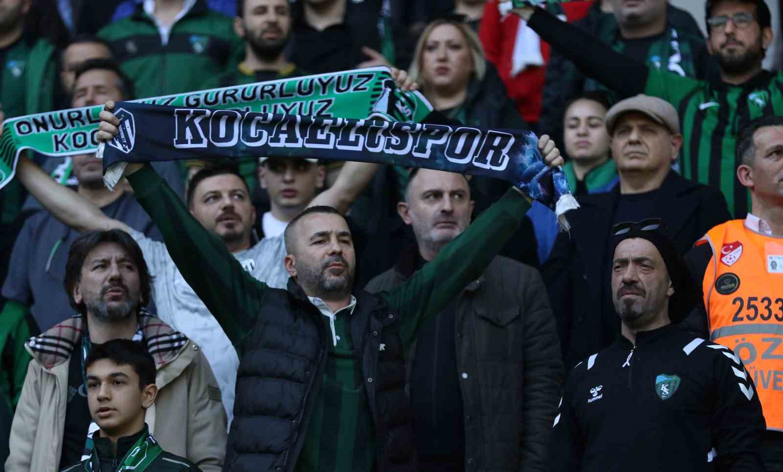 Trendyol Süper Lig: Kocaelispor: 0 - Gaziantep FK: 0 (Maç devam ediyor)
