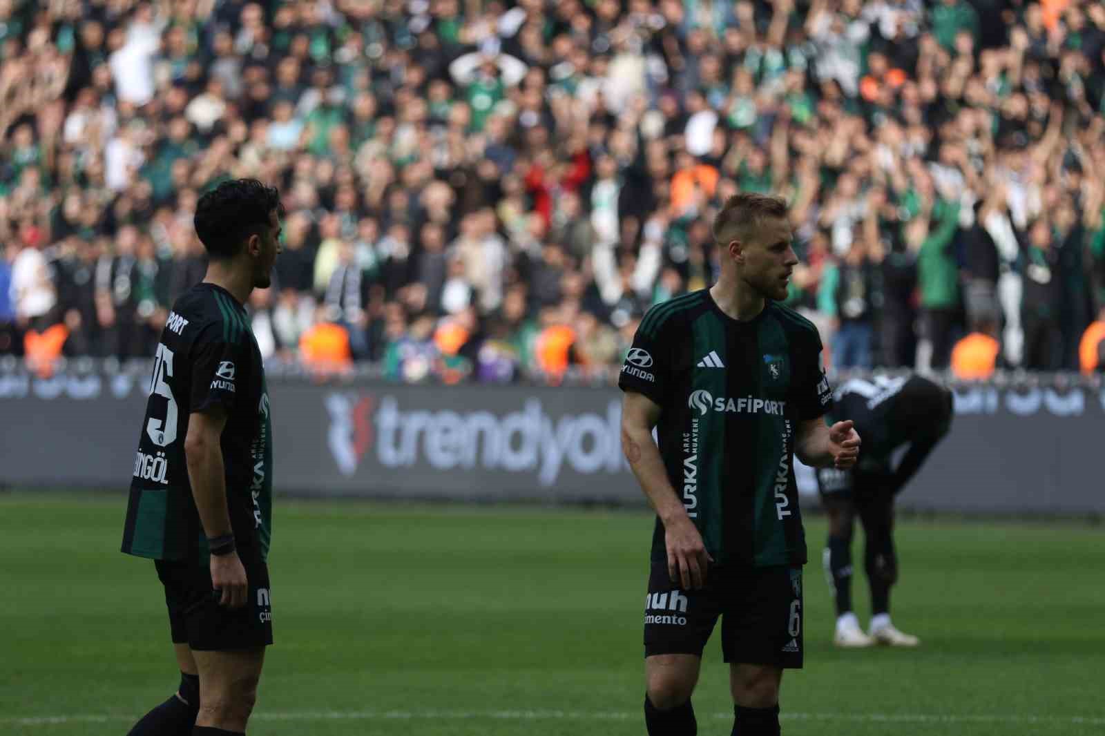 Trendyol Süper Lig: Kocaelispor: 0 - Göztepe: 1 (İlk yarı)
