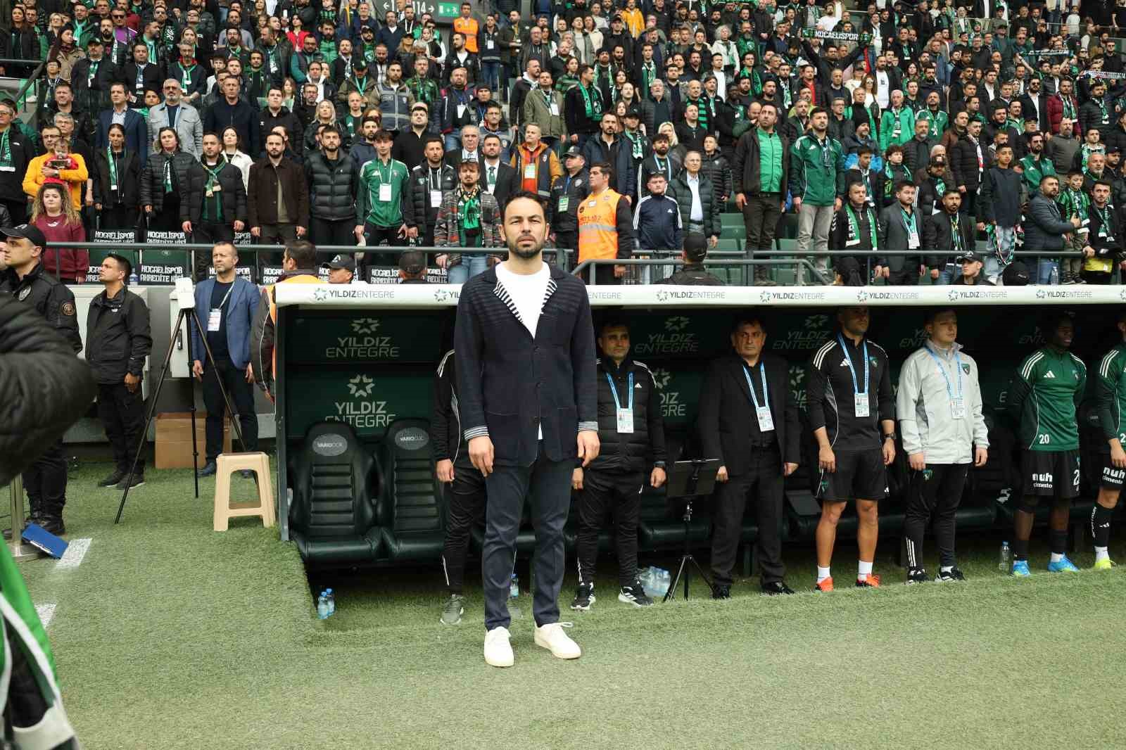 Trendyol Süper Lig: Kocaelispor: 0 - Göztepe: 1 (İlk yarı)
