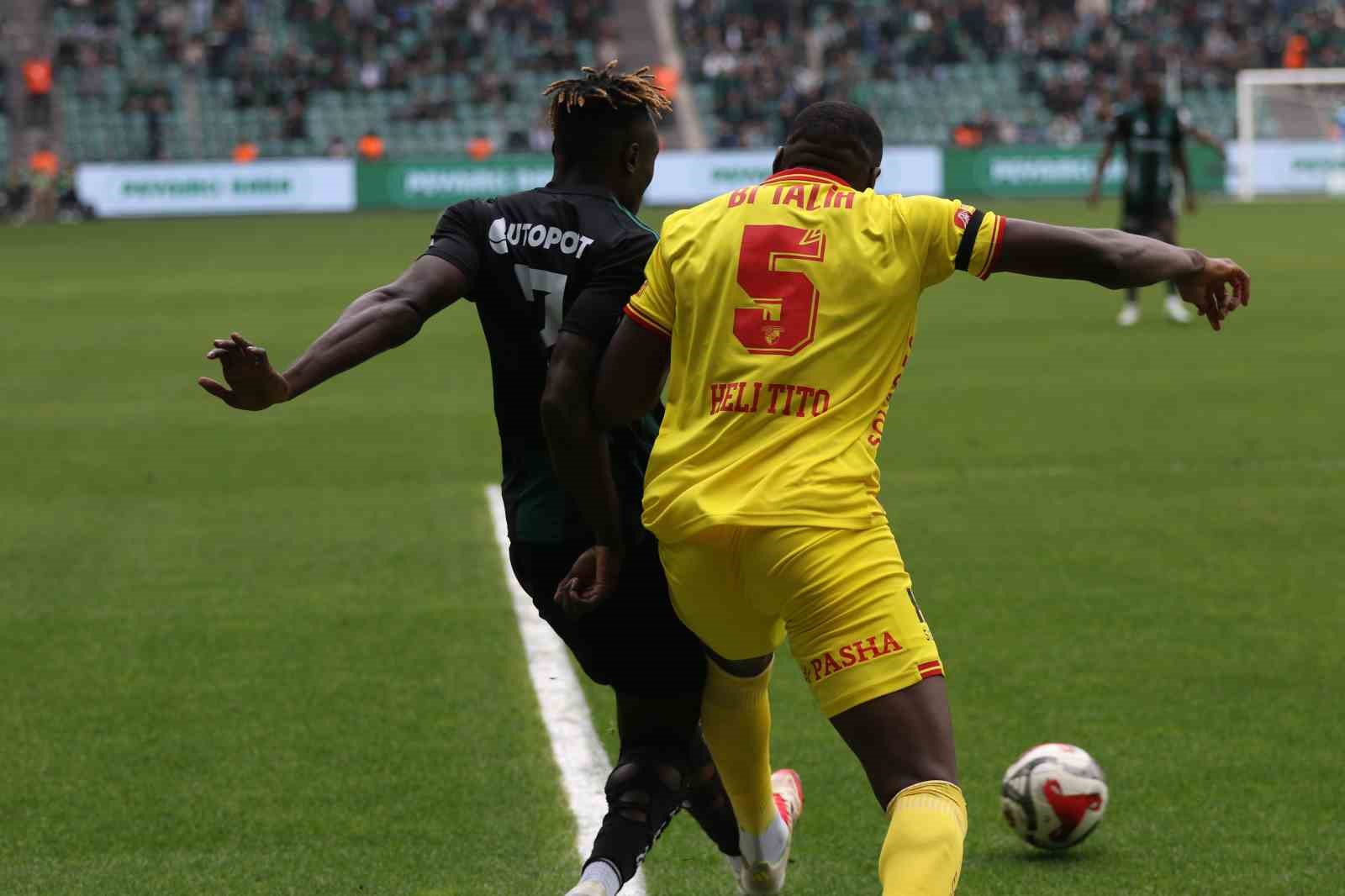 Trendyol Süper Lig: Kocaelispor: 0 - Göztepe: 1 (İlk yarı)
