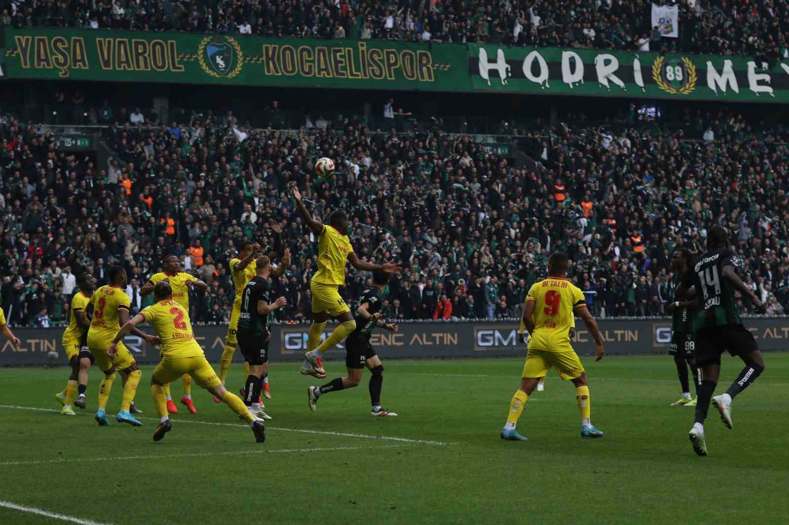Trendyol Süper Lig: Kocaelispor: 1 - Göztepe:1 (Maç sonucu)
