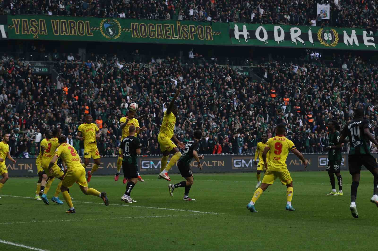 Trendyol Süper Lig: Kocaelispor: 1 - Göztepe:1 (Maç sonucu)
