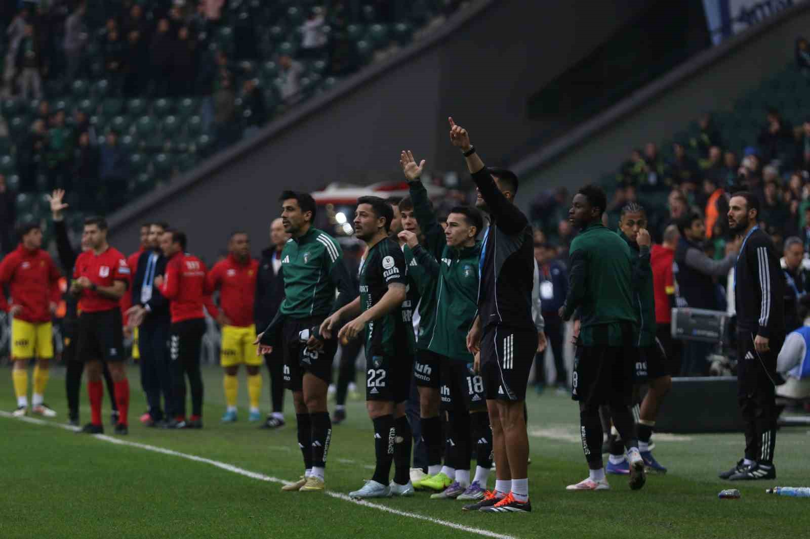 Trendyol Süper Lig: Kocaelispor: 1 - Göztepe:1 (Maç sonucu)
