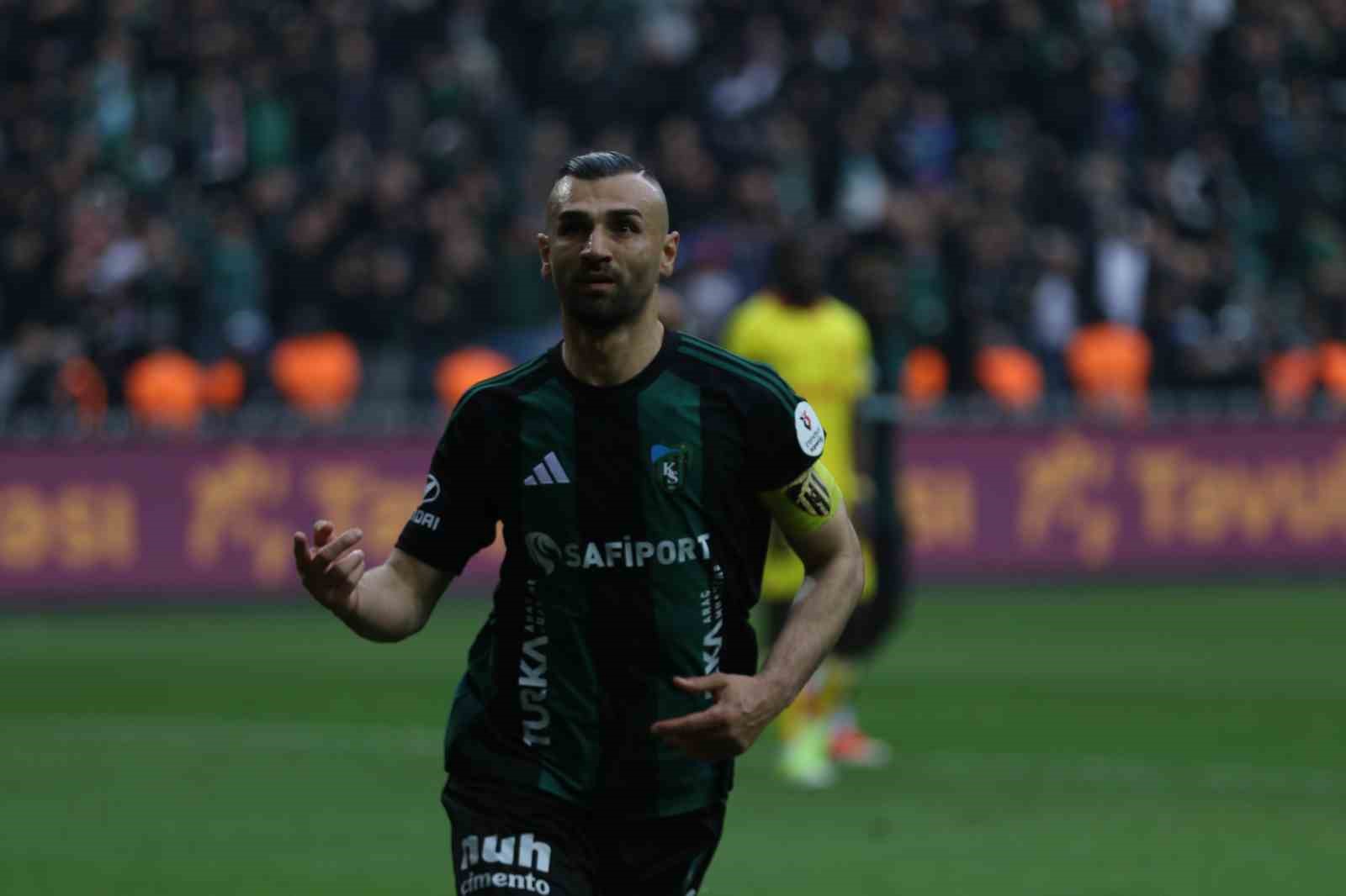 Trendyol Süper Lig: Kocaelispor: 1 - Göztepe:1 (Maç sonucu)
