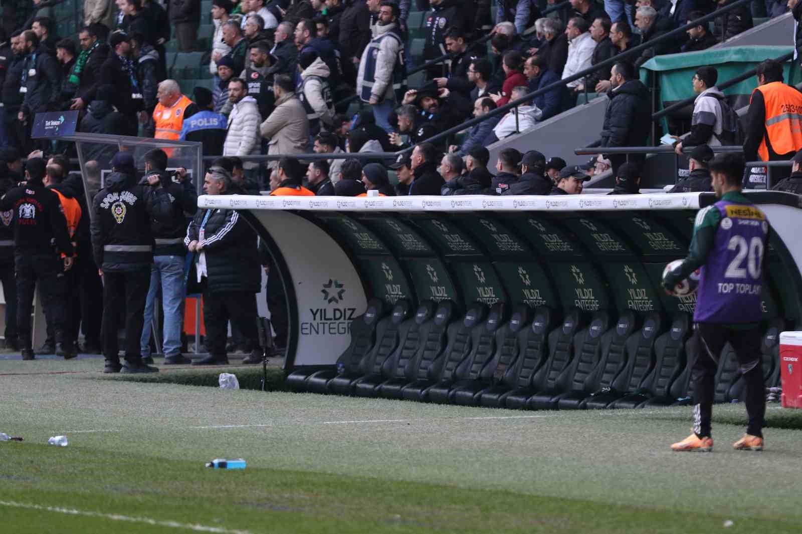 Trendyol Süper Lig: Kocaelispor: 1 - Konyaspor: 2 (Maç sonucu)
