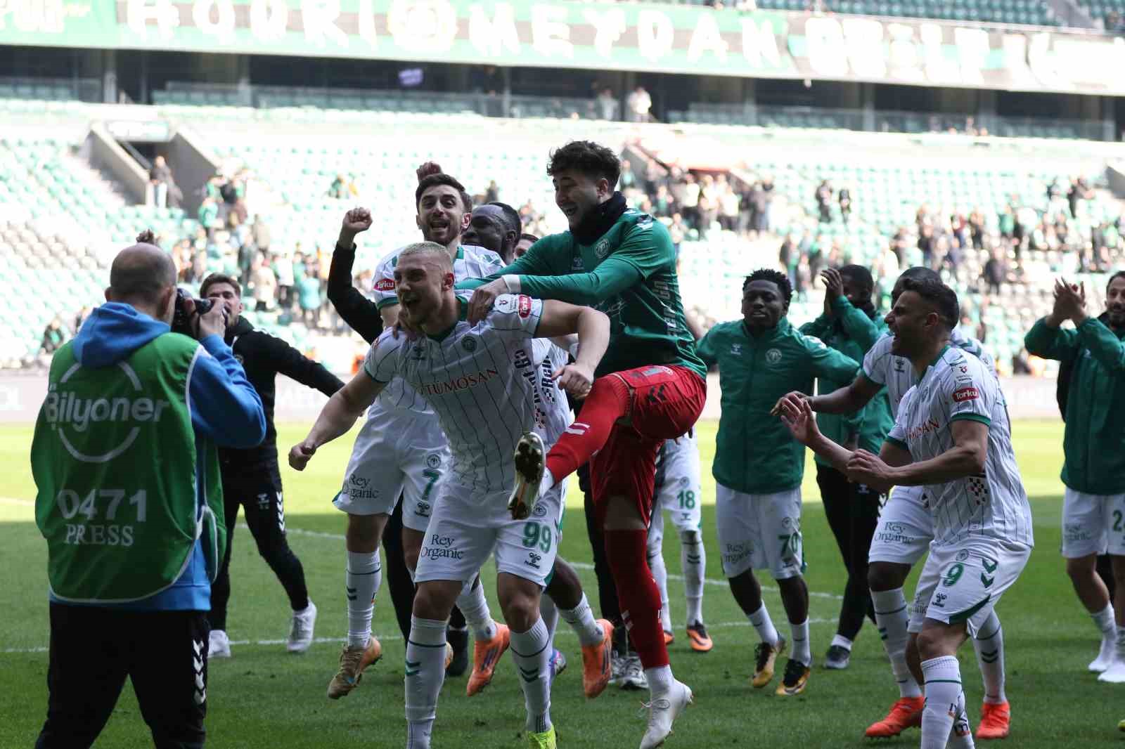 Trendyol Süper Lig: Kocaelispor: 1 - Konyaspor: 2 (Maç sonucu)
