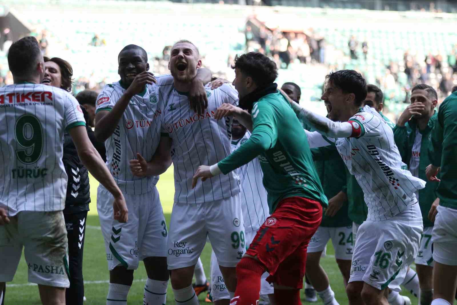 Trendyol Süper Lig: Kocaelispor: 1 - Konyaspor: 2 (Maç sonucu)
