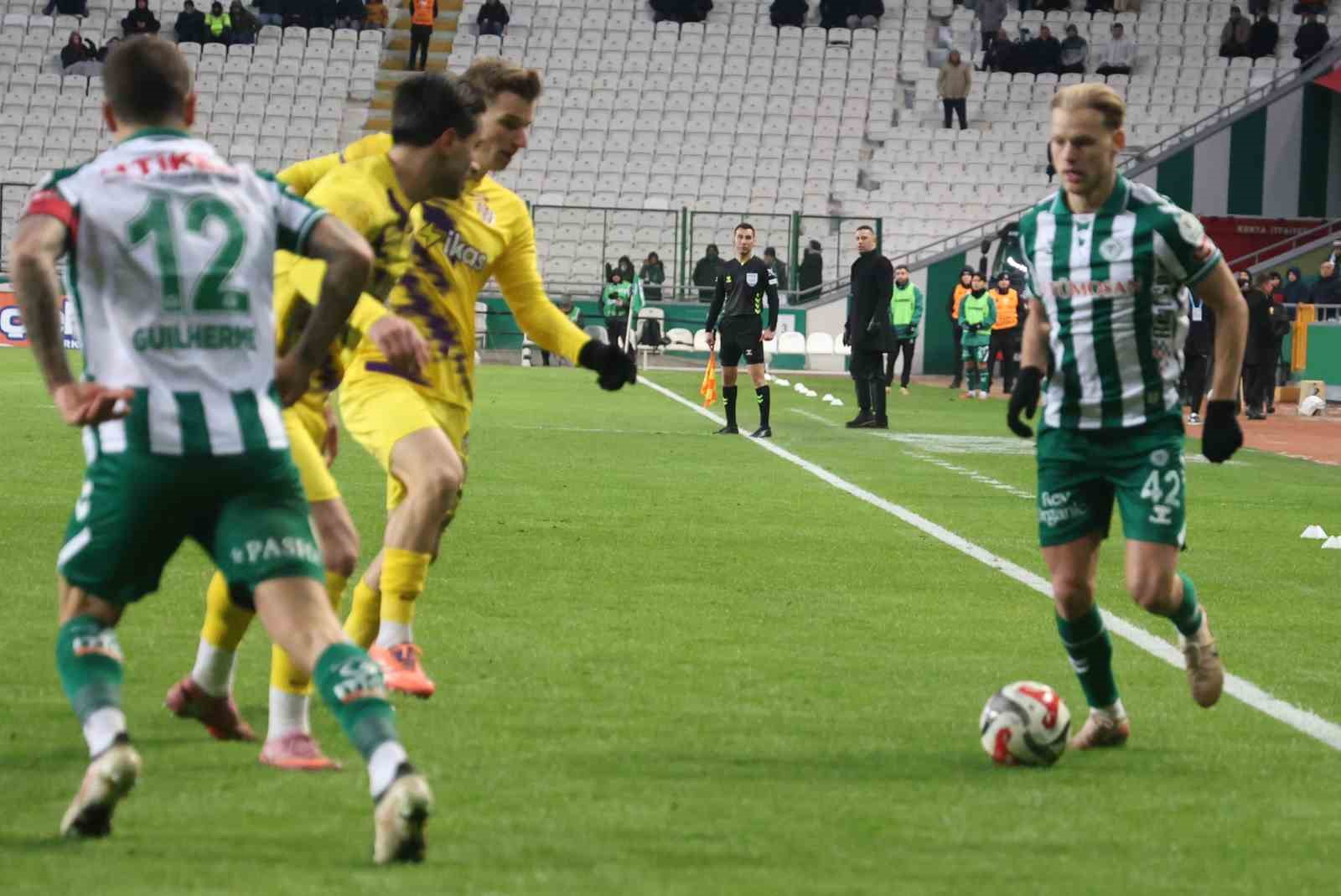Trendyol Süper Lig: Konyaspor: 1 - Eyüpspor: 1 (Maç sonucu)
