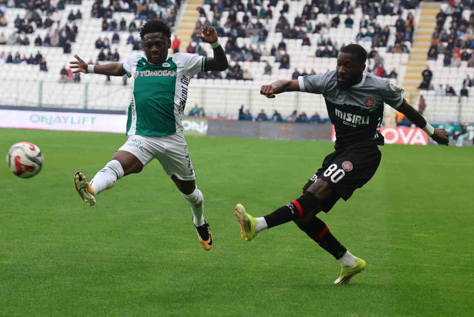 Trendyol Süper Lig: Konyaspor: 2 - Fatih Karagümrük: 0 (İlk yarı)
Trendyol Süper Lig: Konyaspor: 2 - Fatih Karagümrük: 0 (İlk yarı)