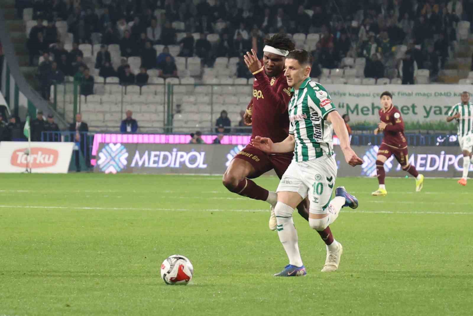 Trendyol Süper Lig: Konyaspor: 2 - Trabzonspor: 1 (Maç sonucu)
