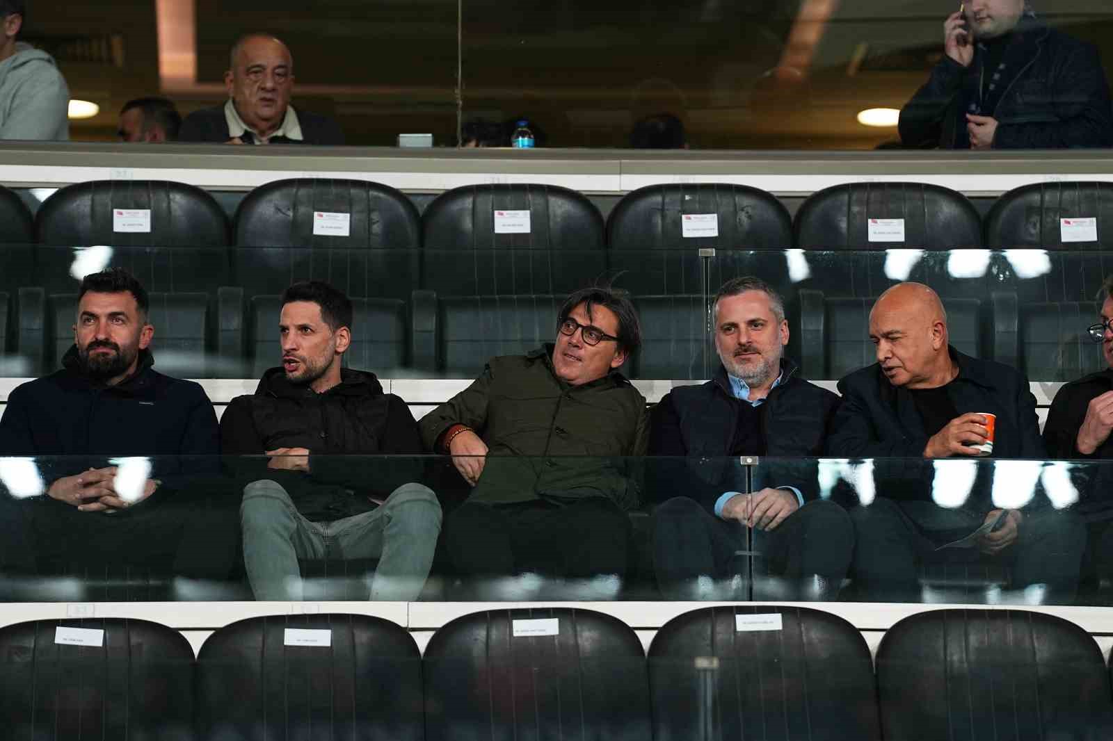 Trendyol Süper Lig: RAMS Başakşehir: 0 - Beşiktaş: 0 (Maç devam ediyor)
