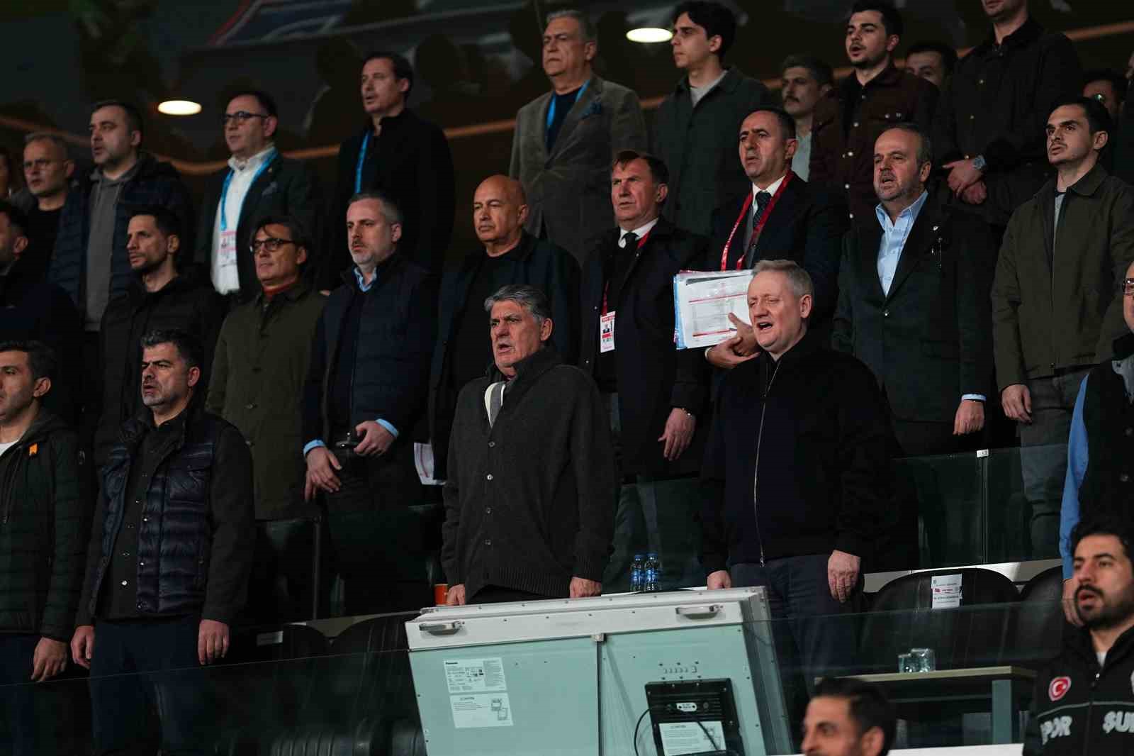 Trendyol Süper Lig: RAMS Başakşehir: 0 - Beşiktaş: 0 (Maç devam ediyor)
