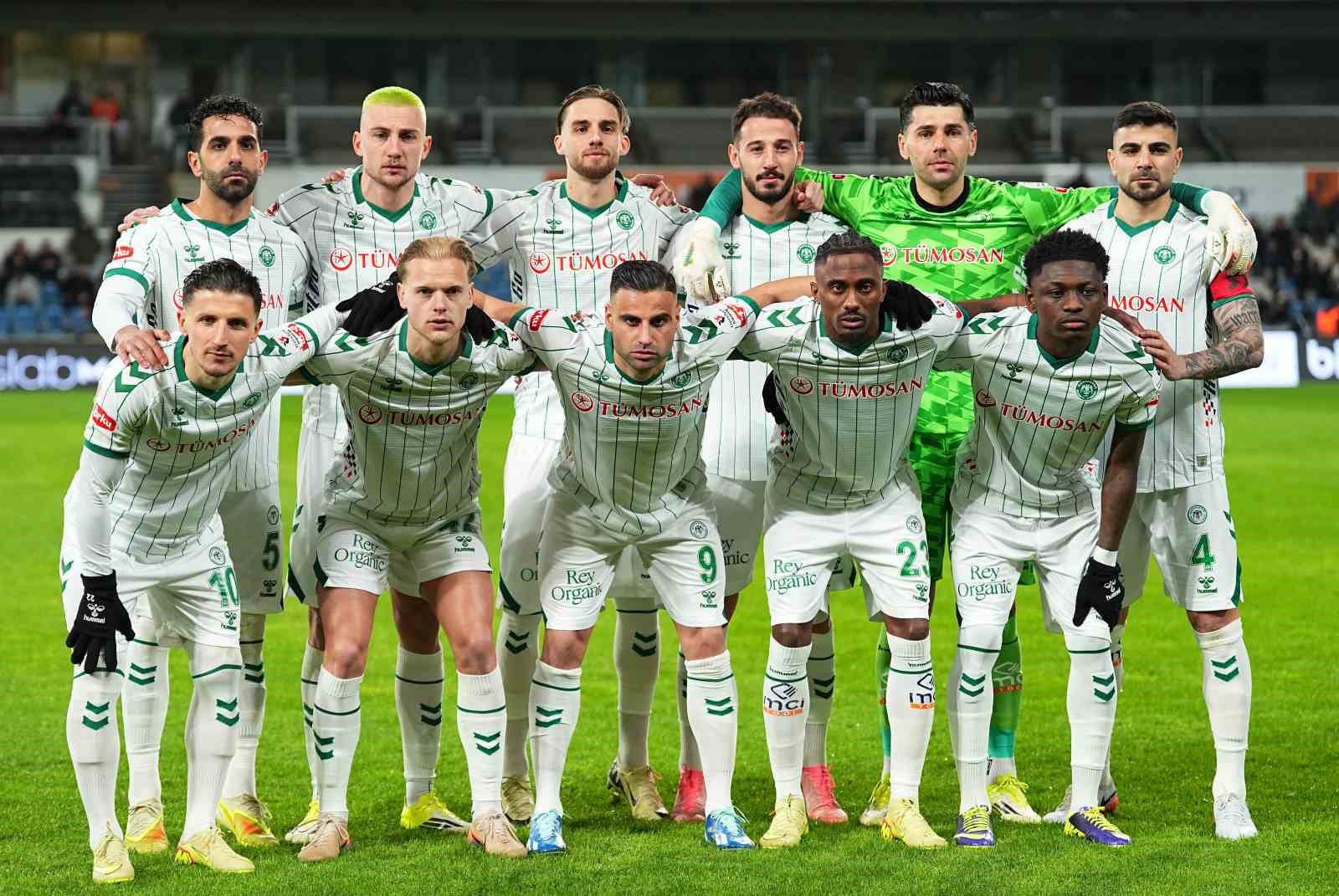 Trendyol Süper Lig: RAMS Başakşehir: 0 - Konyaspor: 0 (Maç devam ediyor)
