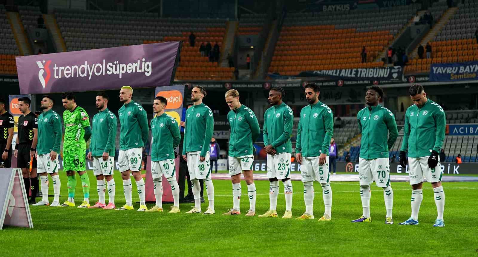 Trendyol Süper Lig: RAMS Başakşehir: 0 - Konyaspor: 0 (Maç devam ediyor)
