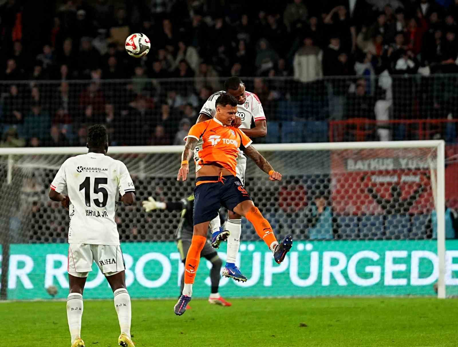 Trendyol Süper Lig: RAMS Başakşehir: 2 - Beşiktaş: 3 (Maç sonucu)
