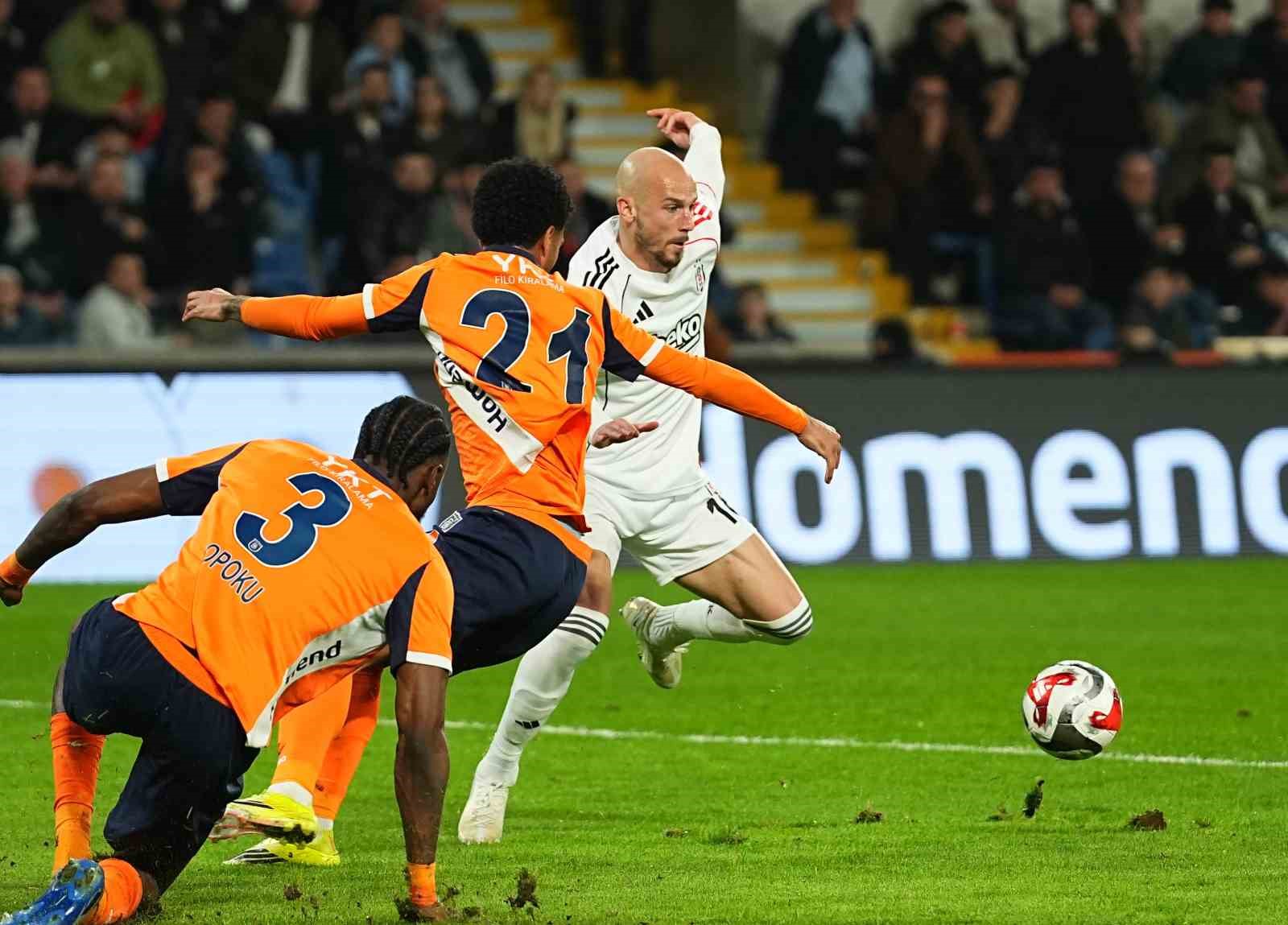 Trendyol Süper Lig: RAMS Başakşehir: 2 - Beşiktaş: 3 (Maç sonucu)
