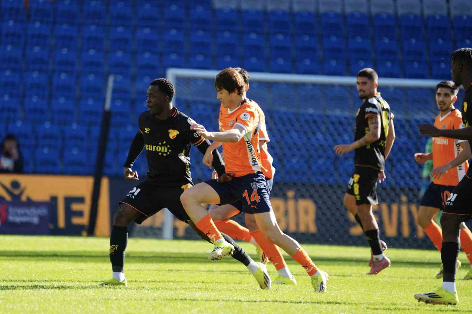 Trendyol Süper Lig: RAMS Başakşehir: 2 - Göztepe: 1 (Maç sonucu)
