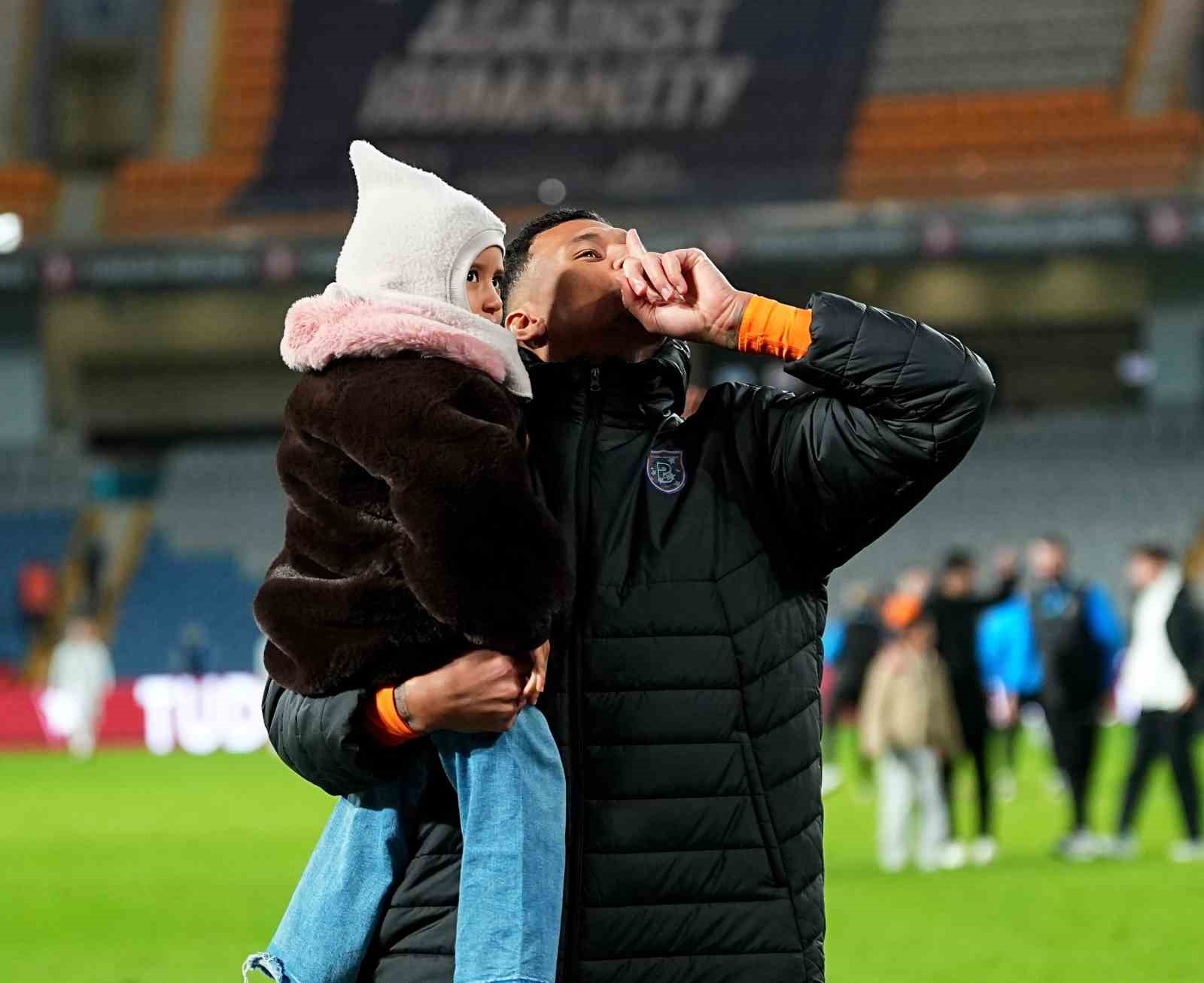 Trendyol Süper Lig: RAMS Başakşehir: 2 - Konyaspor: 0 (Maç sonucu)
