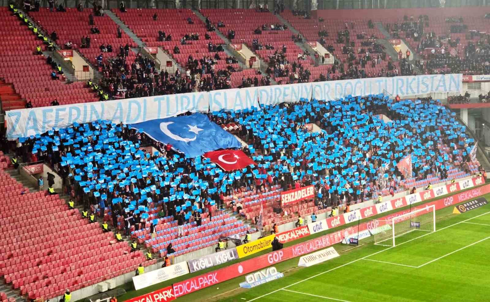 Trendyol Süper Lig: Samsunspor: 0 - Trabzonspor: 0 (Maç devam ediyor)
