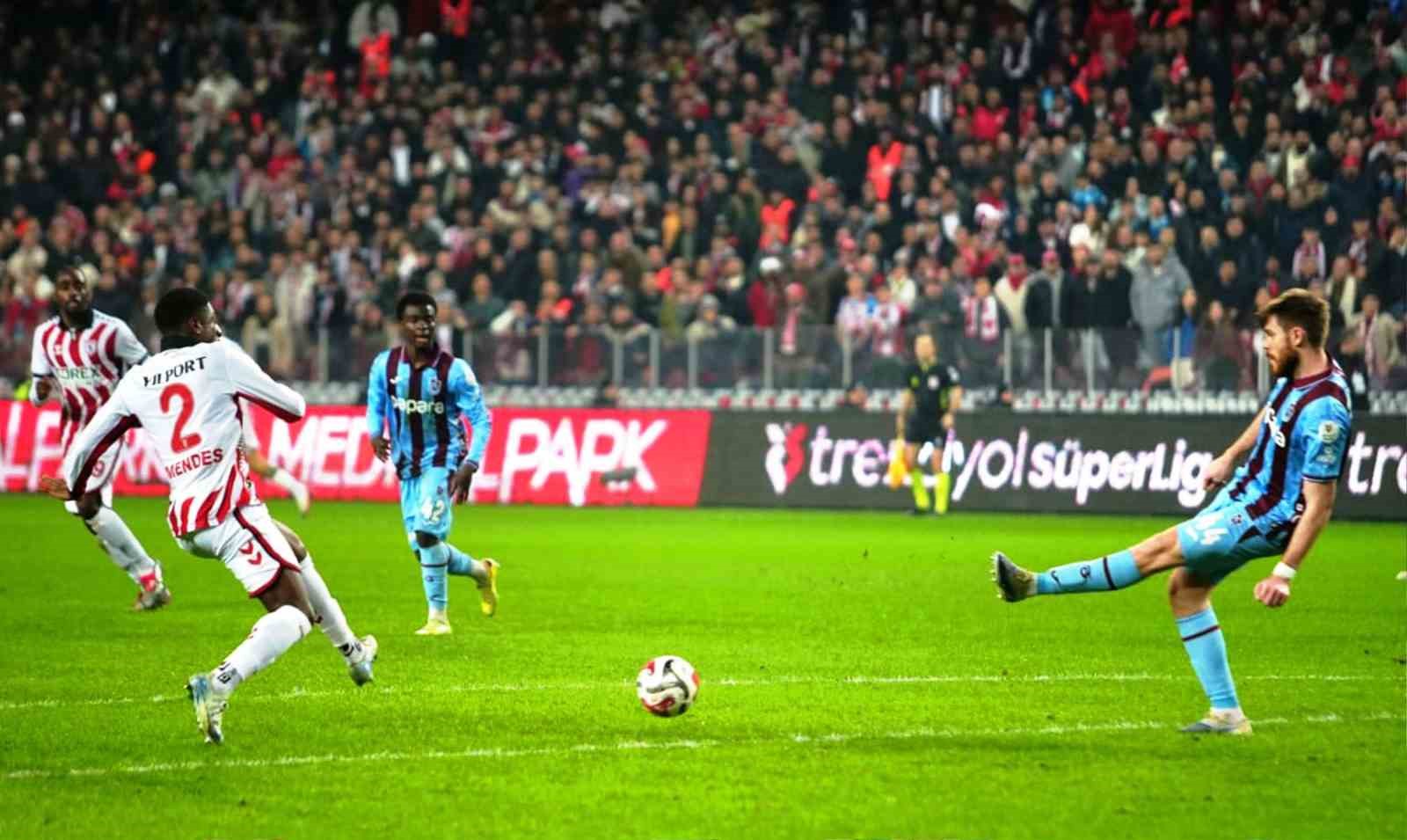 Trendyol Süper Lig: Samsunspor: 0 - Trabzonspor: 3 (Maç sonucu)
