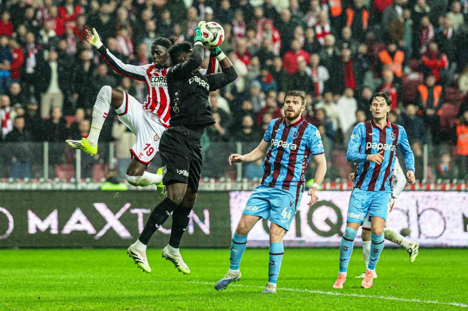 Trendyol Süper Lig: Samsunspor: 0 - Trabzonspor: 3 (Maç sonucu)
