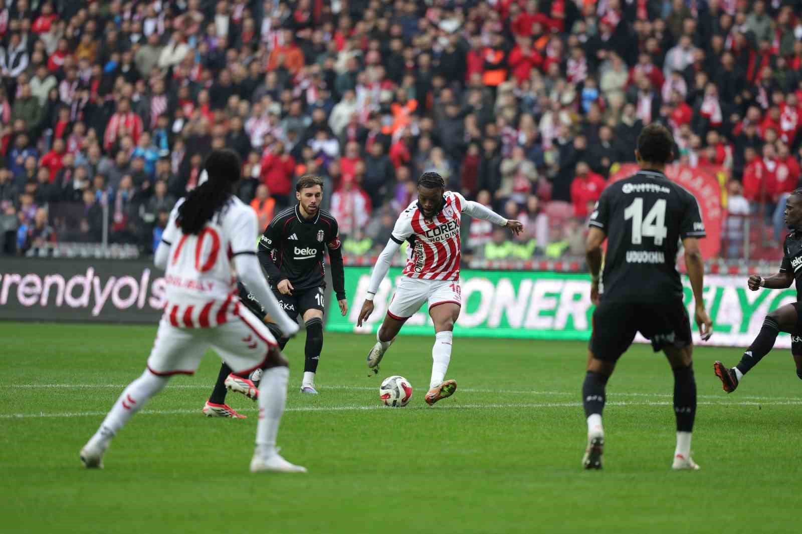 Trendyol Süper Lig: Samsunspor: 2 - Beşiktaş: 1 (Maç sonucu)
