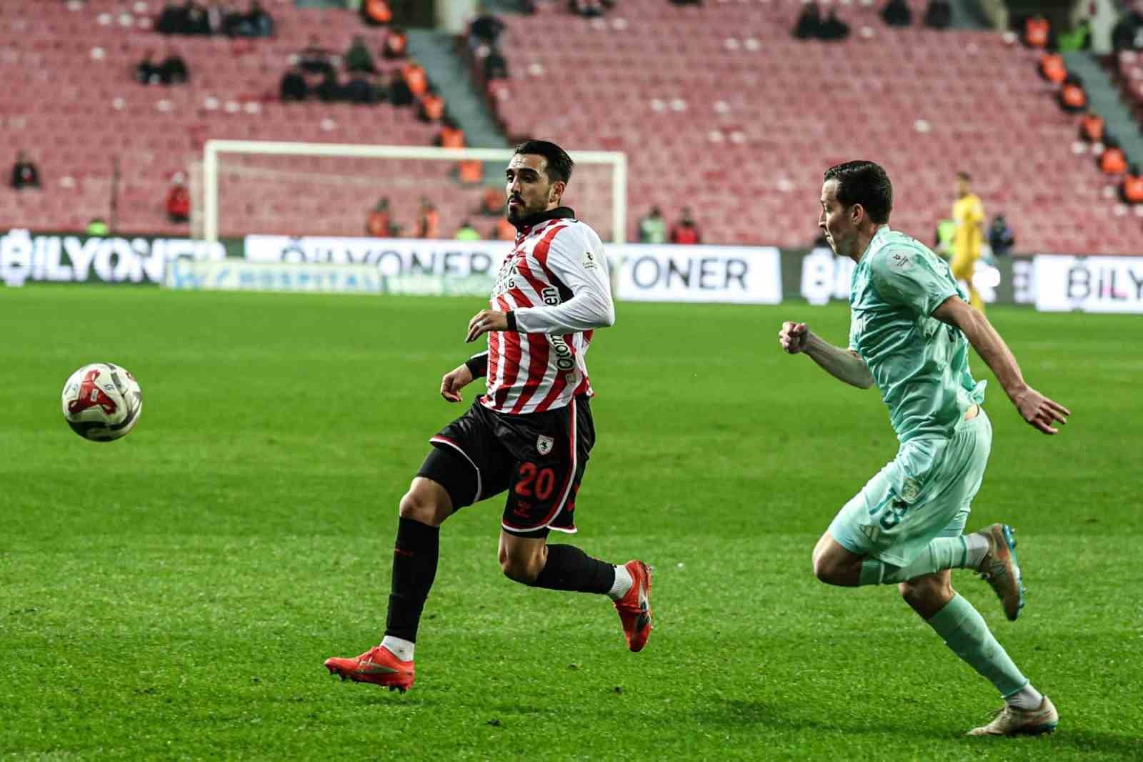 Trendyol Süper Lig: Samsunspor: 2 - Kayserispor: 1 (Maç sonucu)
Trendyol Süper Lig: Samsunspor: 2 - Kayserispor: 1 (Maç sonucu)